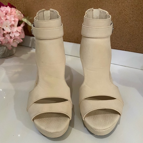 Bar III Shoes - Ivory Wedges